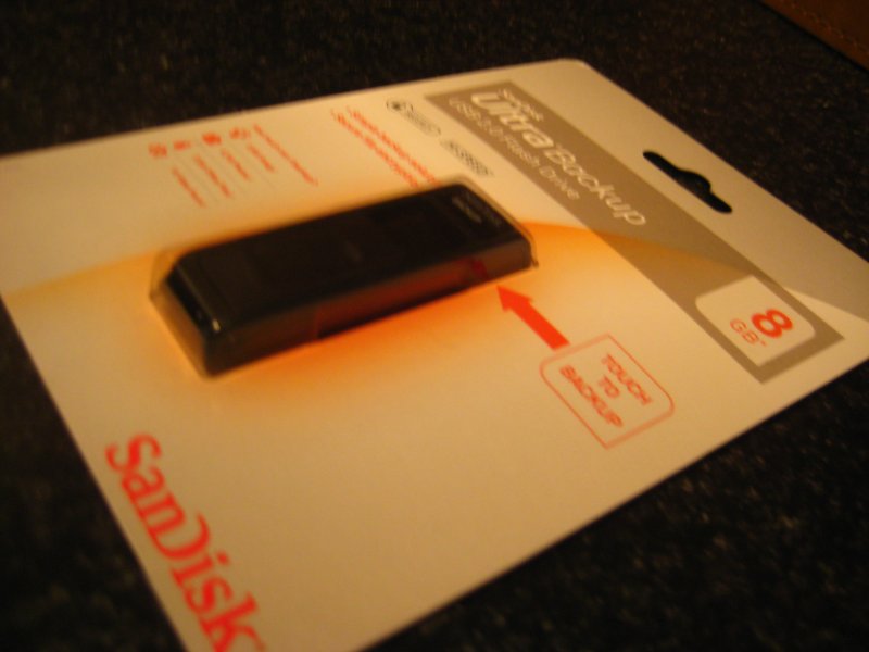 Sandisk UltraBackup USB Flash Drive