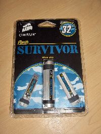 Corsair 32GB Survivor flash drive
