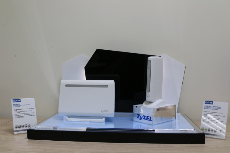 Taiwan, Taitra, Excellence, ZyXEL, Mobile Hotspot, networking, internet, of, things, IoT, Smart, Home, NBG6815. AC2200, MU-MIMO, Dua-Band, Wireless, Gigabit, Router, ARMOR, X1, (WAP606), AC2100, Dual-Band, Wireless, Gagibit, Access, Point/Range, Extender