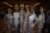 booth-babes-1016