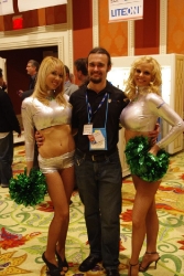 booth-babes-1045