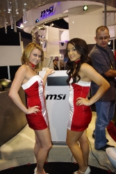 booth-babes-1068