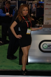 ces-2012-booth-babes-day1-10