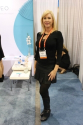 ces-booth-babes-2013-day1-004