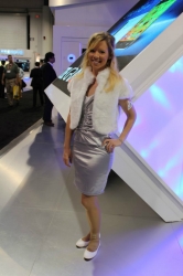 ces-booth-babes-2013-day1-009