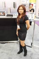 ces-booth-babes-2013-day1-013