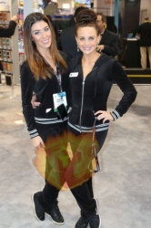 CES2015-boothbabes-gallery2-039