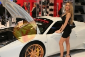 CES2015-boothbabes-gallery2-060