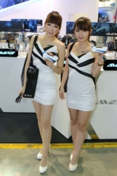 Computex2014-Booth-babes-P116