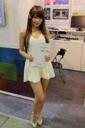 Computex2014-Booth-babes-P120