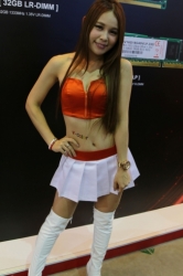 Computex2014-Booth-BabesP245