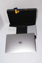 Dell XPS 13 [In The Box]