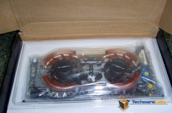 Calibre 9800 GTX+ Box 3